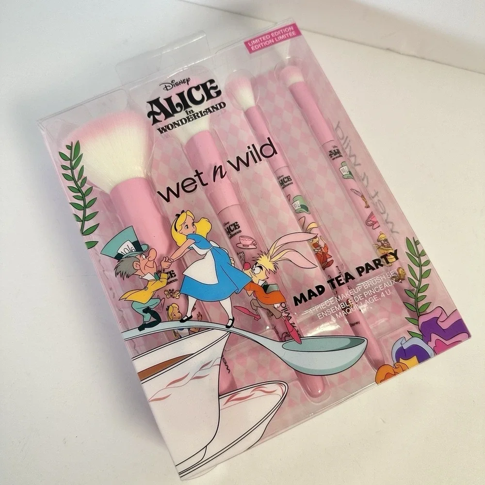 Wet n Wild Disney Alice in Wonderland Mad Tea Party 4 Piece Makeup Brush Set LE